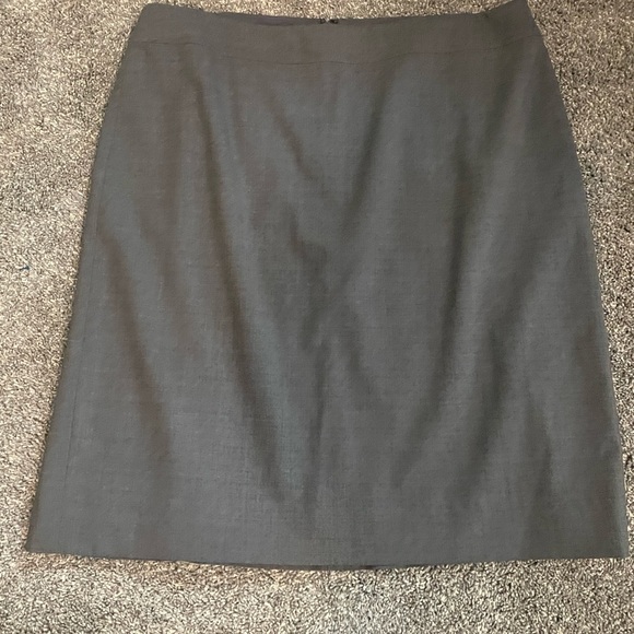 Ann Taylor Skirt Size 14 - Picture 1 of 3